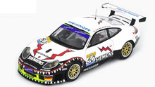 Indlæs billede til gallerivisning PORSCHE 911 996 3.6L GT3 RS TEAM FREISINGER MOTORSPORT N 50 WINNER 24h SPA 2003 STEPHANE ORTELLI - MARC LIEB - ROMAIN DUMAS WHITE BLACK RED 1:43