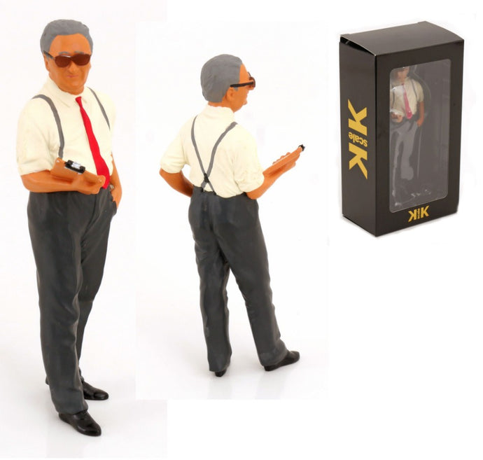 Figur ENZO WITH CLIPBOARD 1:12