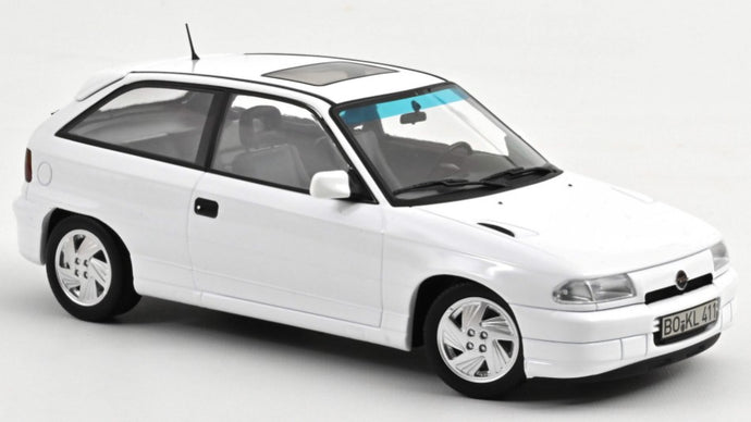OPEL ASTRA GSi 1991 CASABLANCA WHITE 1:18