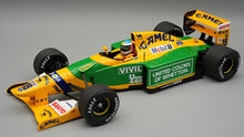 Indlæs billede til gallerivisning BENETTON B192 #19 MICHAEL SCHUMACHER WINNER SPA GP 1992 + FIGUUR gul/grøn/blå 1:18