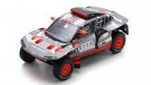 Indlæs billede til gallerivisning AUDI Q E-TRON RS TEAM AUDI SPORT N 211 RALLY DAKAR 2023 MATTIAS EKSTROM - EMIL BERGKVIST GREY SILVER BLACK 1:18