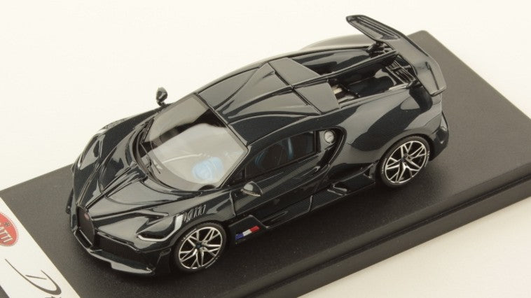 BUGATTI DIVO GLOSSY CARBON BLUE  1:43