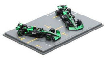 Indlæs billede til gallerivisning STAKE F1 TEAM KICK SAUBER C44 #24 ZHOU GUANYU + #77 VALTTERI BOTTAS ABU DHABI GP 2024 - 2 CAR SET sort/grøn 1:64