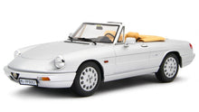 Indlæs billede til gallerivisning Alfa Romeo SPIDER 1.6 - 2.0i 1990 sølv 1:18