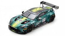 Indlæs billede til gallerivisning Aston Martin VANTAGE AMR GT3 EVO #21 CLARK/LISMONT/MAASSEN/DEJONGHE 24H SPA 2024 mørk grøn/guld 1:43