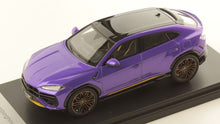 Indlæs billede til gallerivisning LAMBORGHINI URUS SE VIOLET/CARBON 1:43