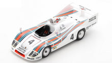 Indlæs billede til gallerivisning PORSCHE 936/77 2.1L TWIN TURBO TEAM MARTINI RACING PORSCHE SYSTEM N 4 WINNER 24h LE MANS 1977 JACKY ICKX - HURLEY HYWOOD - JURGEN BARTH WHITE RED BLUE 1:18