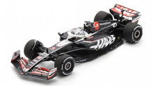 Indlæs billede til gallerivisning HAAS F1 FW24 TEAM MONEYGRAM HAAS N 27 SEASON 2024 NICO HULKENBERG BLACK WHITE 1:18