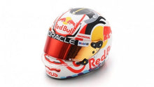 Indlæs billede til gallerivisning Oracle Red Bull Racing F1 Helmet - Yuki Tsunoda - Japanese GP 2025 hvid 1:5