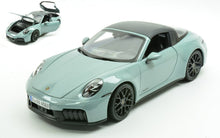 Indlæs billede til gallerivisning Porsche 911 (992.2) TARGA 4 GTS HYBRID 2025 - Porsche box grøn 1:18