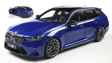 Indlæs billede til gallerivisning BMW 5-SERIES M5 TOURING (G99) SW STATION WAGON 2024 BLUE MET 1:18