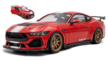 Indlæs billede til gallerivisning FORD USA MUSTANG SHELBY SUPER SNAKE COUPE 2025 RED WHITE 1:18