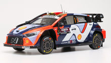 Indlæs billede til gallerivisning Hyundai i20 N Rally1, Safari Rallye Kenia, 2025, #1, T.Neuville/M.Wydaeghe, 1:18 sort/hvid 1:18