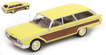 Indlæs billede til gallerivisning FORD USA LTD COUNTRY SQUIRE SW STATION WAGON 1960 LIGHT YELLOW WOOD 1:18