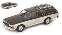 Indlæs billede til gallerivisning CHEVROLET CAPRICE ESTATE WAGON 1985 SILVER/GREY 1:18