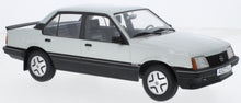 Indlæs billede til gallerivisning Opel ASCONA C SR 1981 sølv/sort 1:18