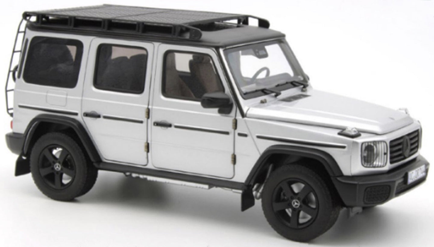 Mercedes Benz G-CLASS 2024 sølv/sort 1:18