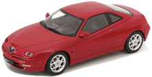 Indlæs billede til gallerivisning Alfa Romeo GTV 1999 Limited Edition rød 1:18