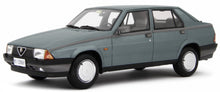 Indlæs billede til gallerivisning Alfa Romeo 75 1.6-1.8 1985 mørk grøn 1:18