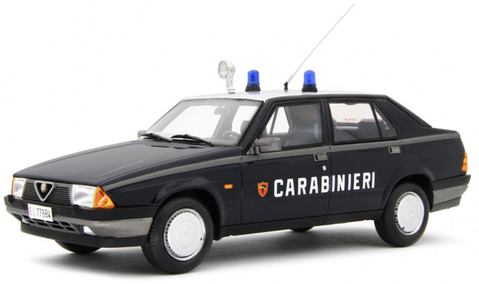 Alfa Romeo 75 1.6-1.8 CARABINIERI 1985 mørk blå/hvid 1:18