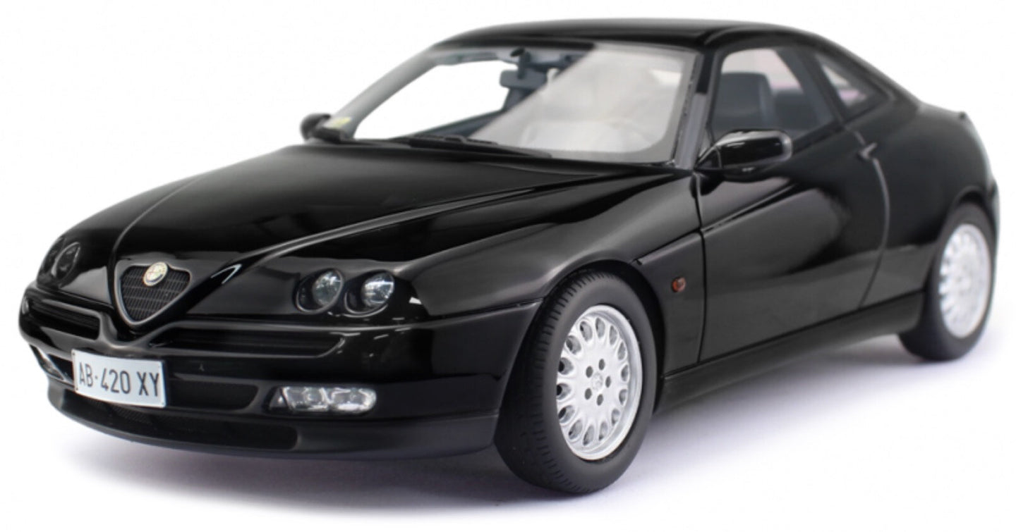 Alfa Romeo GTV 2.0 T.SPARK 16V 1995 sort 1:18