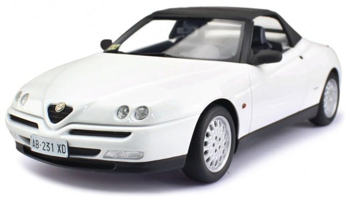 Alfa Romeo SPIDER 2.0 T.SPARK 16V 1995 WITH SOFT TOP hvid 1:18