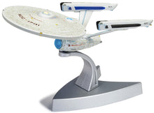 Indlæs billede til gallerivisning STAR TREK - USS ENTERPRISE NCC-1701 (REFIT) - STAR TREK II: THE WRATH OF KHAN hvid/grå/blå