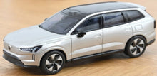 Indlæs billede til gallerivisning VOLVO EX90 2024 SILVER DAWN METALLIC 1:43