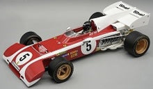 Indlæs billede til gallerivisning Ferrari 312 B2 #5 JACKY ICKX SOUTH AFRICAN GP 1972 + FIGUUR rød/hvid 1:18