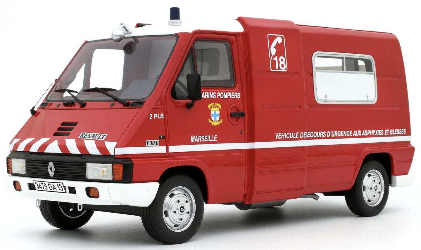 RENAULT MASTER T30D VAN VEHICULE DE SECOURS D'URGENCE AUX ASPHYXIES MARSEILLE MARINE SAPEURS POMPIERS 1980 RED WHITE 1:18