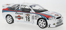 Indlæs billede til gallerivisning FORD ENGLAND ESCORT WRC TEAM MARTINI RACING JOLLY CLUB N 18 RALLY SANREMO 1998 GIANFRANCO CUNICO - LUIGI PIROLLO WHITE RED BLUE 1:18