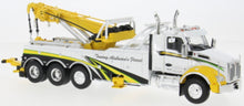 Indlæs billede til gallerivisning KENWORTH T880 WRECKER TRACTOR TRUCK 4-ASSI 2018 - CARRO ATTREZZI - WRECKER ROAD SERVICE WHITE YELLOW 1:43