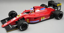 Indlæs billede til gallerivisning Ferrari 642 F1 #28 JEAN ALESI BRITISH GP 1991 + FIGUUR (with rain tyres) rød/sort 1:18