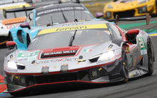 Indlæs billede til gallerivisning Ferrari 296 LMGT3 #21 HERIAU/MANN/ROVERA 2nd LMGT3 CLASS 24H LE MANS 2025 sølv/rød 1:18