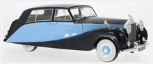 Indlæs billede til gallerivisning ROLLS ROYCE SILVER WRAITH EMPRESS BY HOOPER 1956 BLACK/LIGHT BLUE 1:18