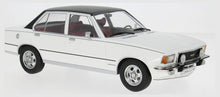 Indlæs billede til gallerivisning OPEL COMMODORE B 1972 WHITE 1:18