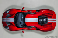 Indlæs billede til gallerivisning FORD USA GT 2017 LIQUID RED SILVER STRIPES 1:12