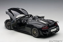 Indlæs billede til gallerivisning 1/12 2013 Porsche 918 Spyder , black metallic 1:12