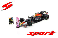 Indlæs billede til gallerivisning RED BULL F1 RB18 TEAM ORACLE RED BULL RACING N 1 WORLD CHAMPION WINNER JAPAN GP WITH PIT BOARD 2022 MAX VERSTAPPEN MATT BLUE YELLOW RED 1:12