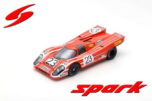 Indlæs billede til gallerivisning PORSCHE 917K 4.9L TEAM SALZBURG N 23 WINNER 24h LE MANS 1970 HANS HERRMANN - RICHARD ATTWOOD RED WHITE 1:18