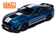 Indlæs billede til gallerivisning FORD MUSTANG SHELBY GT 500 2022 BLUE/WHITE 1:18