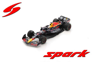 RED BULL F1 RB18 TEAM ORACLE RED BULL RACING N 1 WINNER JAPAN GP WITH PIT BOARD WORLD CHAMPION 2022 MAX VERSTAPPEN MATT BLUE YELLOW RED 1:18