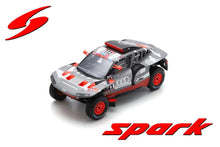 Indlæs billede til gallerivisning AUDI Q E-TRON RS TEAM AUDI SPORT N 211 RALLY DAKAR 2023 MATTIAS EKSTROM - EMIL BERGKVIST GREY SILVER BLACK 1:18