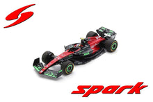 Indlæs billede til gallerivisning ALFA ROMEO F1 TEAM STAKE C43 #24 ZHOU GUANYU BELGIAN GP 2023 rød/sort/grøn 1:18