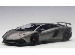 2015 Lamborghini Aventador SV LP750-4, grigio titans(metallic grey) 1:18