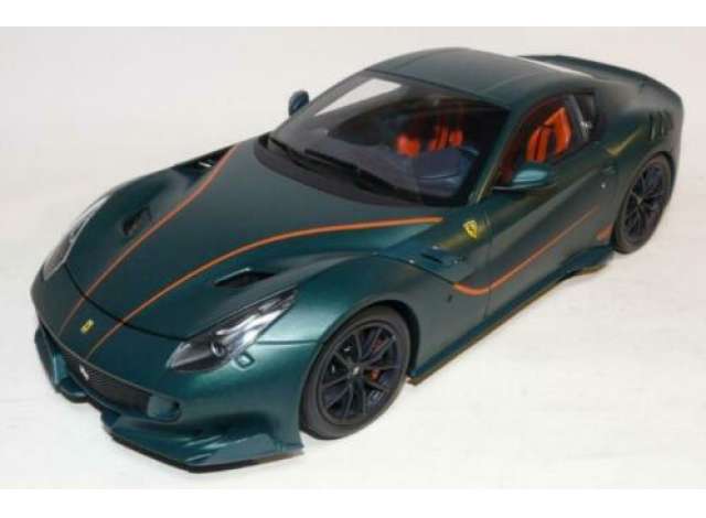 2015 Ferrari F12 TDF, mat green 1:18
