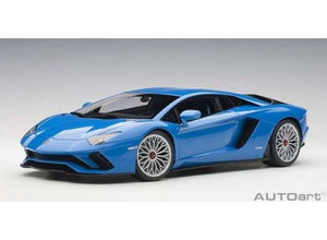 2017 Lamborghini Aventador S, pearl blue 1:18