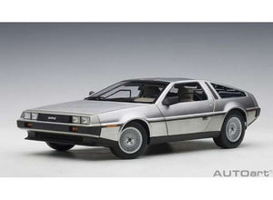 Delorean DMC-12, satin finish 1:18