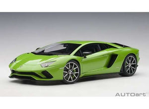 2017 Lamborghini Aventador S, verde mantis  1:18