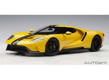 Indlæs billede til gallerivisning 2017 Ford GT, triple yellow/ black stripes 1:18